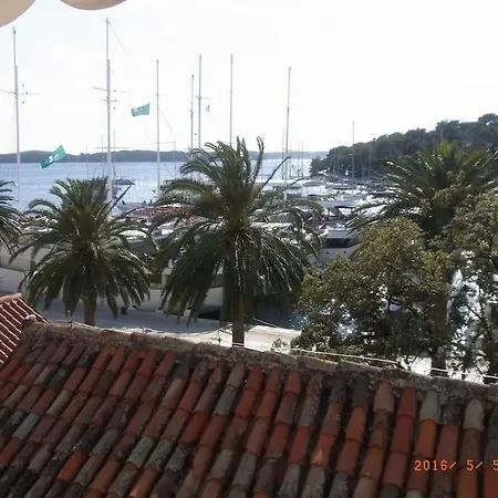 Apartment Vacation Delphina Hvar Town
