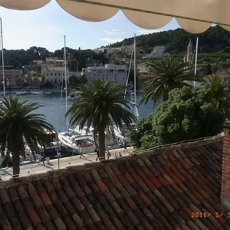 Apartment Vacation Delphina Hvar Town