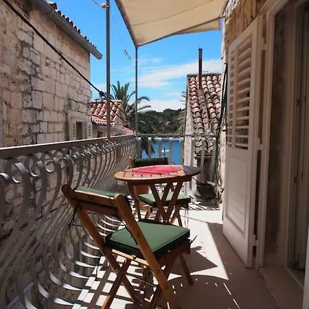 Apartment Vacation Delphina